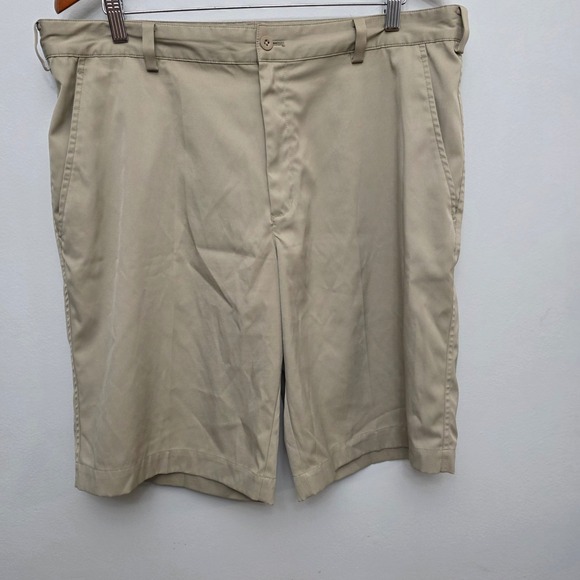Nike Golf Dri-FIT Shorts Mens 36‎ Beige Golf Active Casual Shorts - Picture 1 of 7